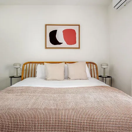 Blueground El Putxet I El Farro Fully Furnished Bcn-133 Apartment Barcelona